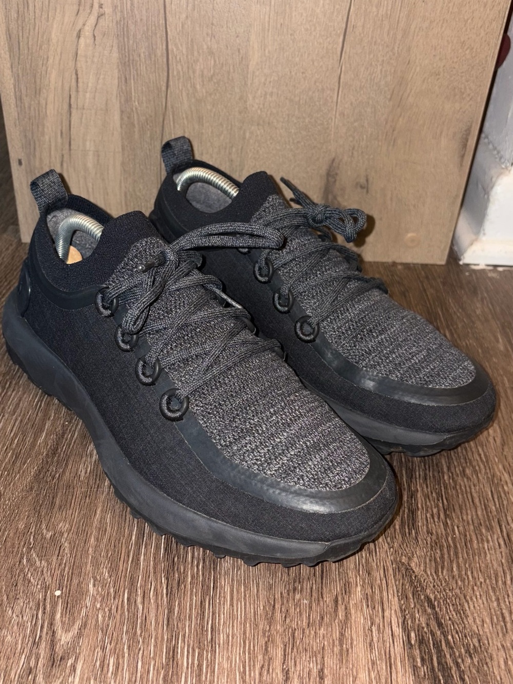 Mens all Black qllbirds Trail Runner SWT sneakers